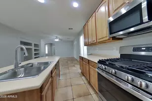 2546 W Sat Nam Way, Phoenix, AZ 85086 - Photo 5