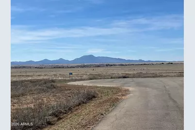 10031 E Silent River Road #49, Prescott Valley, AZ 86315 - Photo 3