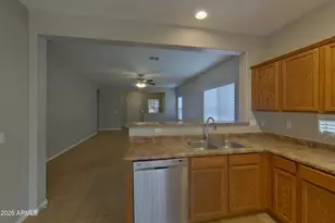 42542 W Lucera Ct, Maricopa, AZ 85138 - Photo 5