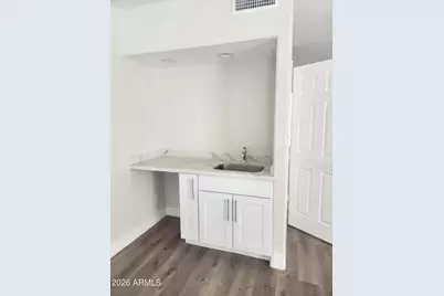 9025 N 14th Drive, Phoenix, AZ 85021 - Photo 9