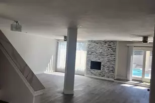9025 N 14th Dr, Phoenix, AZ 85021 - Photo 5