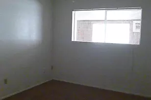 2246 W Corrine Dr, Phoenix, AZ 85029 - Photo 9