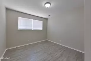 3234 W Larkspur Dr, Phoenix, AZ 85029 - Photo 9