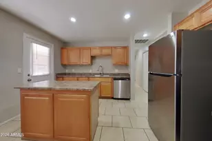 3234 W Larkspur Dr, Phoenix, AZ 85029 - Photo 5