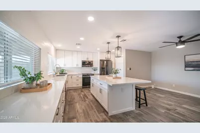 940 E Harmony Avenue, Mesa, AZ 85204 - Photo 7