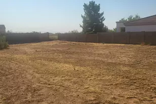 22541 W Weaver Valley Dr, Congress, AZ 85332 - Photo 1