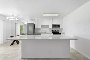 5525 E Thomas Rd, Phoenix, AZ 85018 - Photo 3