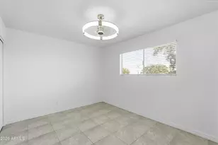 5525 E Thomas Rd, Phoenix, AZ 85018 - Photo 15