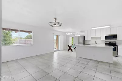 5525 E Thomas Road #Unit G7, Phoenix, AZ 85018 - Photo 5
