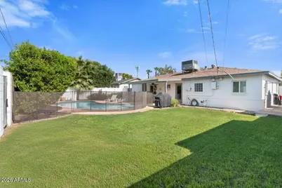 2534 E Meadowbrook Avenue, Phoenix, AZ 85016 - Photo 23