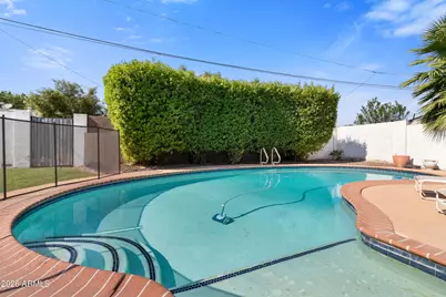 2534 E Meadowbrook Avenue, Phoenix, AZ 85016 - Photo 25