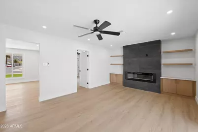 12240 N 26th Drive, Phoenix, AZ 85029 - Photo 19
