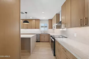 12240 N 26th Dr, Phoenix, AZ 85029 - Photo 17