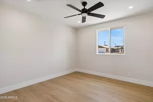 12240 N 26th Dr, Phoenix, AZ 85029 - Photo 23