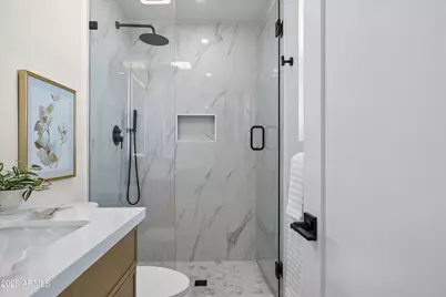 12240 N 26th Drive, Phoenix, AZ 85029 - Photo 19