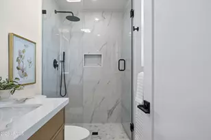12240 N 26th Dr, Phoenix, AZ 85029 - Photo 19