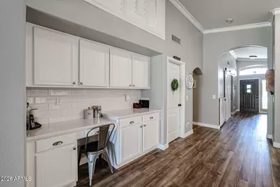 10405 W Patrick Lane, Peoria, AZ 85383 - Photo 7