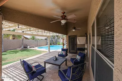 10405 W Patrick Lane, Peoria, AZ 85383 - Photo 17