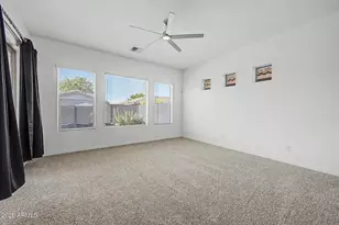 1902 E Desert Ln, Phoenix, AZ 85042 - Photo 19
