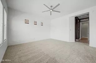 1902 E Desert Ln, Phoenix, AZ 85042 - Photo 21