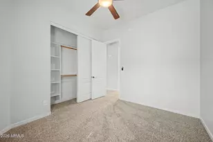 1902 E Desert Ln, Phoenix, AZ 85042 - Photo 27