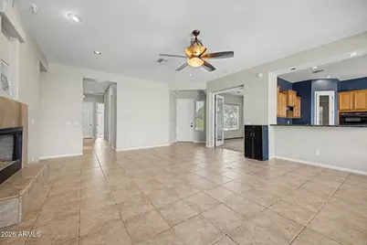 1902 E Desert Lane, Phoenix, AZ 85042 - Photo 11
