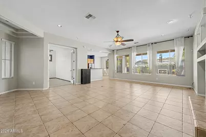 1902 E Desert Lane, Phoenix, AZ 85042 - Photo 13
