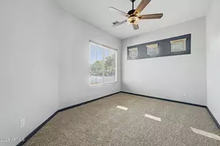 1902 E Desert Ln, Phoenix, AZ 85042 - Photo 31