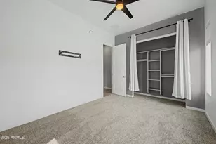 1902 E Desert Ln, Phoenix, AZ 85042 - Photo 29