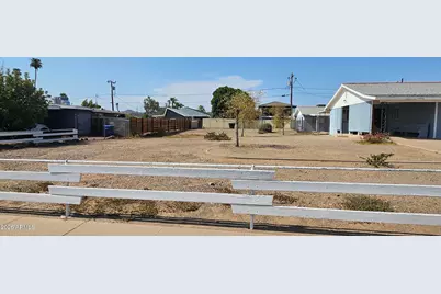 1240 E Hayward Avenue #8, Phoenix, AZ 85020 - Photo 1