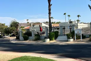 3081 E Cannon Dr, Phoenix, AZ 85028 - Photo 5