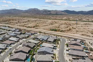 18951 W Shaw Butte Dr, Surprise, AZ 85388 - Photo 11
