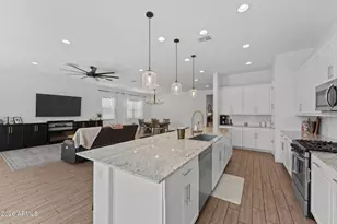 18951 W Shaw Butte Dr, Surprise, AZ 85388 - Photo 21