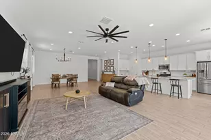18951 W Shaw Butte Dr, Surprise, AZ 85388 - Photo 11