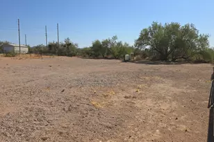 38363 N 250th Ave, Morristown, AZ 85342 - Photo 13