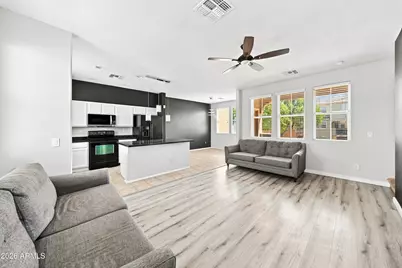 2012 N 78th Glen, Phoenix, AZ 85035 - Photo 3