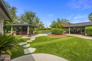 334 E Glenn Dr, Phoenix, AZ 85020 - Photo 47