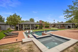 334 E Glenn Dr, Phoenix, AZ 85020 - Photo 41