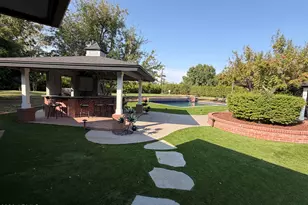 334 E Glenn Dr, Phoenix, AZ 85020 - Photo 29