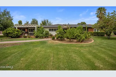 334 E Glenn Drive, Phoenix, AZ 85020 - Photo 7