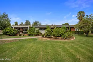 334 E Glenn Dr, Phoenix, AZ 85020 - Photo 7