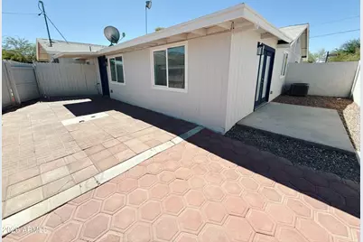 13028 W Greenway Road, Surprise, AZ 85374 - Photo 21