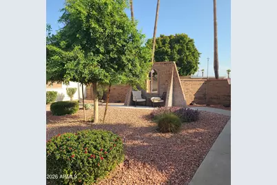 11066 W Coggins Drive, Sun City, AZ 85351 - Photo 21