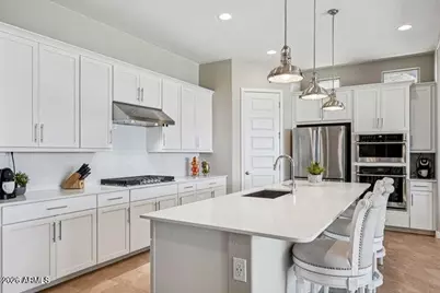 24611 N 174th Drive, Surprise, AZ 85387 - Photo 9