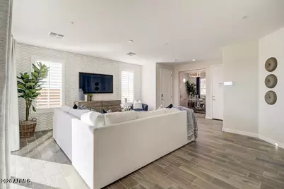 1255 N Arizona Avenue #1304, Chandler, AZ 85225 - Photo 3