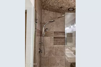 1041 W Saragosa Street, Chandler, AZ 85224 - Photo 13