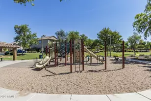 2163 W Scully Dr, Phoenix, AZ 85023 - Photo 31