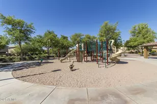 2163 W Scully Dr, Phoenix, AZ 85023 - Photo 33