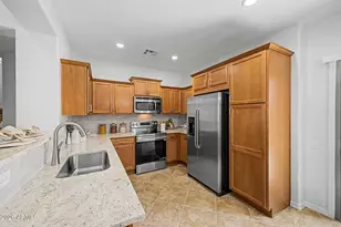 2163 W Scully Dr, Phoenix, AZ 85023 - Photo 11