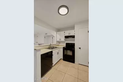 4901 S Calle Los Cerros Drive #103, Tempe, AZ 85282 - Photo 7
